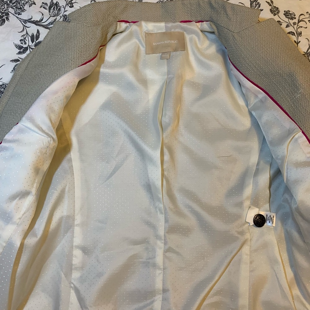 Blazer - Picture 5 of 6
